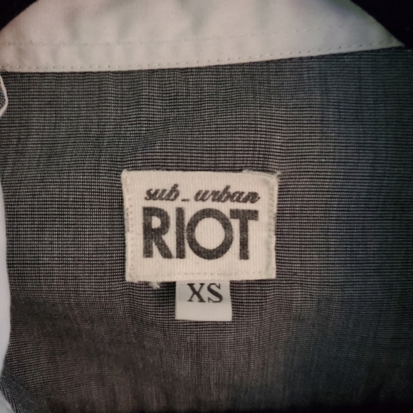 Sub Riot Button up long sleeve - Picture 2 of 3